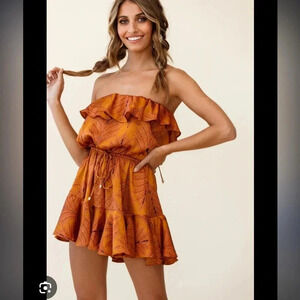 Selfie Leslie Pasadena bandeau strapless romper